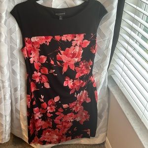 Short sleeve floral dress